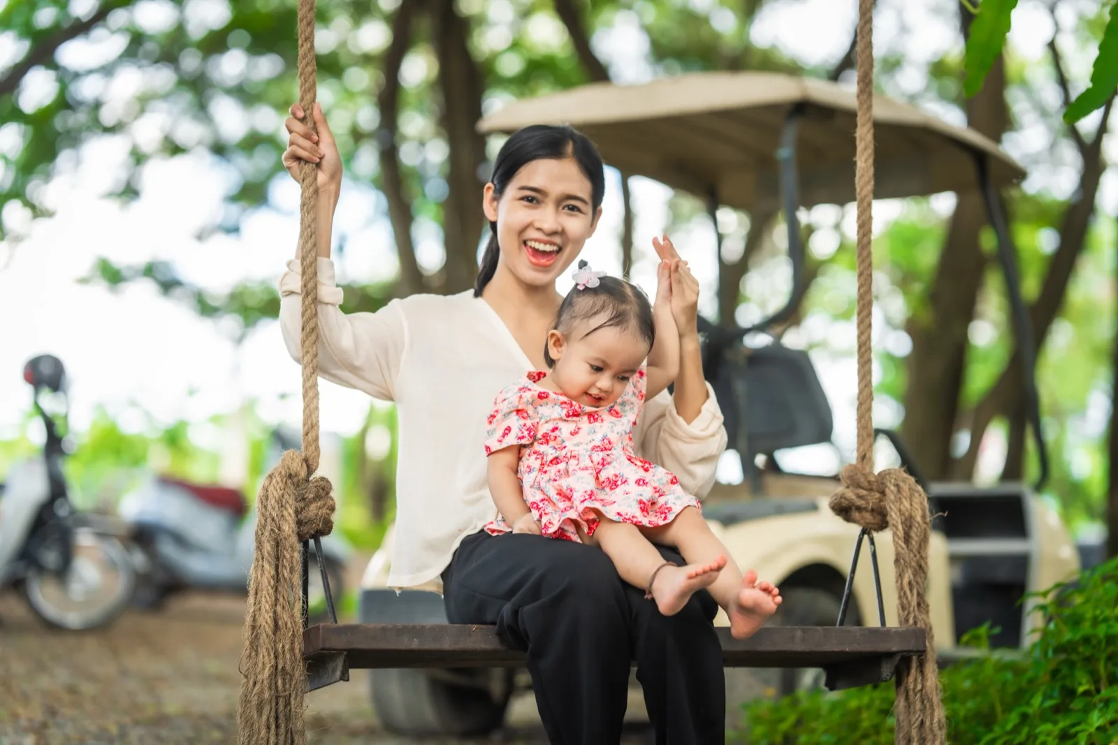 Bangkok School Run with a Nanny: How Expat Families Save 2-3 Hours Every Day